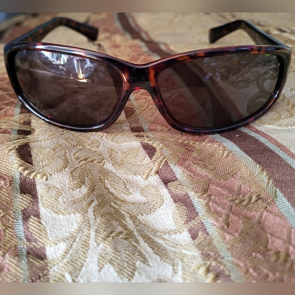 True Religion Brown Sunglasses Wraparound Style - Picture 1 of 16